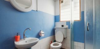 Tips-to-Clean-Your-Bathroom-from-Some-Experts-on-hometalk