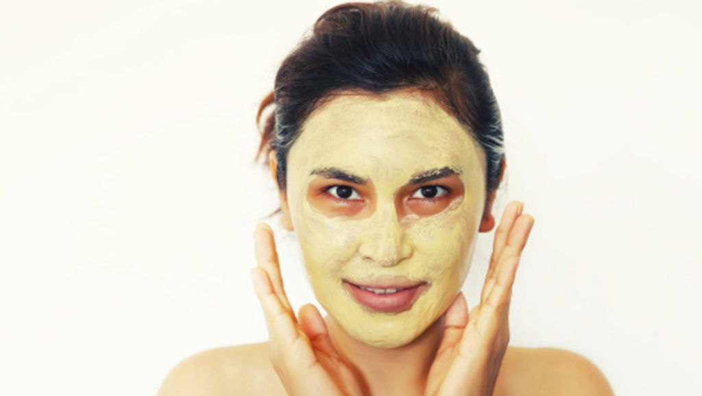 Turmeric-Face-Mask-Simple-Ways-to-Do-&-Use-It-Yourself-on-hometalk